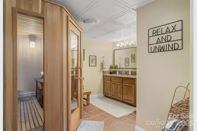 5836 Bakers Point, Hickory, NC 28602 - Photo 34