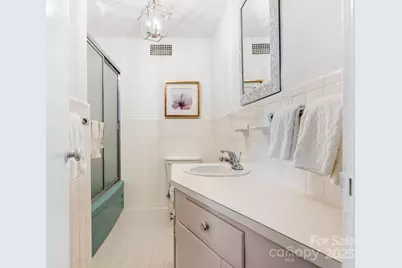 1300 Queens Road #401, Charlotte, NC 28207 - Photo 12