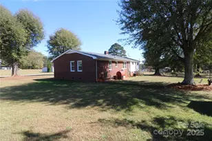 1260 US 221 Hwy S, Rutherfordton, NC 28139 - Photo 4