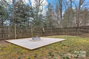 2691 Laurel Pointe Dr, Morganton, NC 28761 - Photo 38