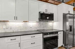 26 Governors View Rd, Asheville, NC 28805 - Photo 8