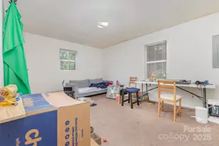 2075 N Whisnant Ave, Newton, NC 28658 - Photo 20