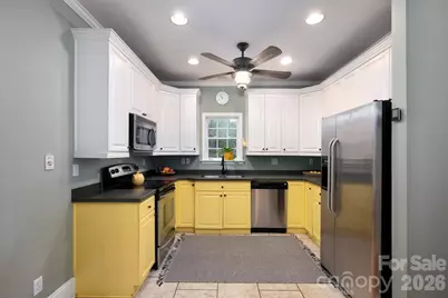 230 Graystone Drive, Burnsville, NC 28714 - Photo 10