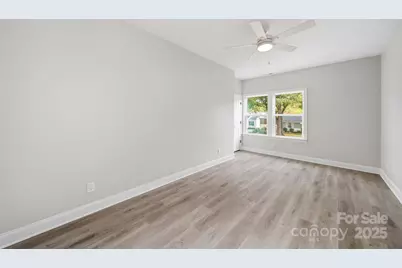 105 N Smallwood Place, Charlotte, NC 28216 - Photo 36