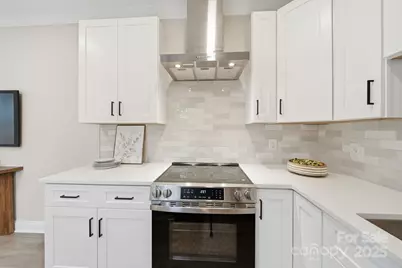 105 N Smallwood Place, Charlotte, NC 28216 - Photo 24