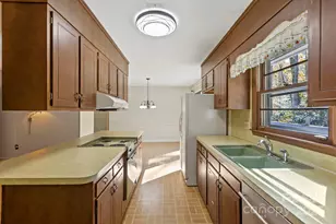 109 Rusty Ln, Hendersonville, NC 28791 - Photo 14