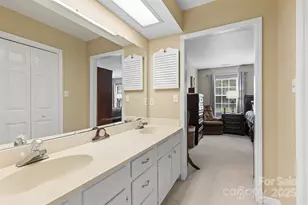 4347 Woodglen Ln, Charlotte, NC 28226 - Photo 16