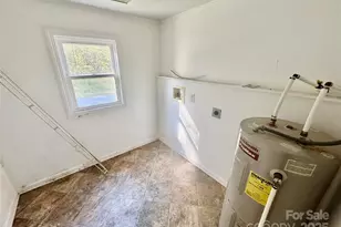 300 E Cedar St, Yadkinville, NC 27055 - Photo 16