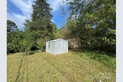 300 E Cedar Street, Yadkinville, NC 27055 - Photo 10