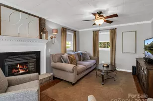 2340 24th Ave NE, Hickory, NC 28601 - Photo 34