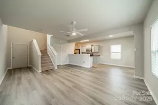 1637 Jakobson Dr, Charlotte, NC 28215 - Photo 10