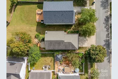 1637 Jakobson Drive, Charlotte, NC 28215 - Photo 38