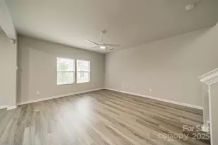 1637 Jakobson Dr, Charlotte, NC 28215 - Photo 8