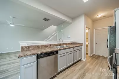 1637 Jakobson Drive, Charlotte, NC 28215 - Photo 14