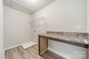 1637 Jakobson Dr, Charlotte, NC 28215 - Photo 20