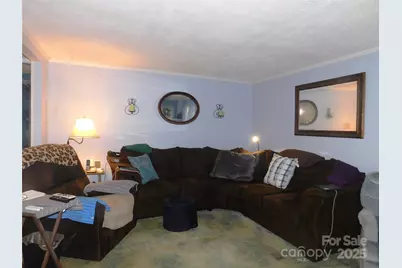 88 E Poplar Drive, Hendersonville, NC 28792 - Photo 8