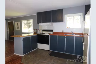 88 E Poplar Drive, Hendersonville, NC 28792 - Photo 28