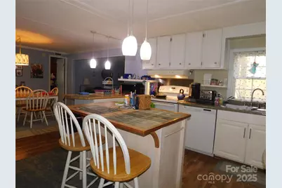 88 E Poplar Drive, Hendersonville, NC 28792 - Photo 4