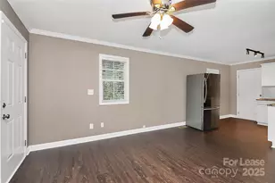2213 Kennesaw Dr, Charlotte, NC 28216 - Photo 2