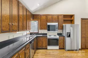 212 Riverside Dr, Morganton, NC 28655 - Photo 10