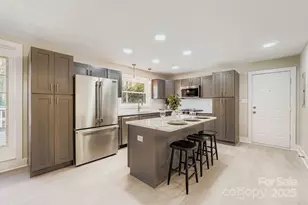 6210 Cora St, Charlotte, NC 28216 - Photo 8