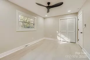6210 Cora St, Charlotte, NC 28216 - Photo 16