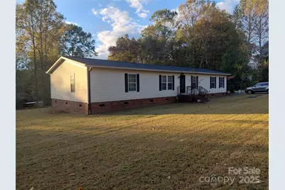 1900 Shady Lane, Newton, NC 28658 - Photo 1