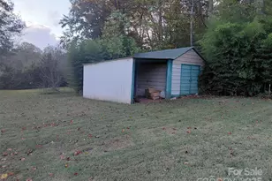 1900 Shady Ln, Newton, NC 28658 - Photo 6