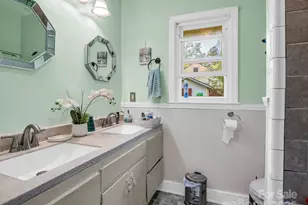 285 Cosmos Dr, Hendersonville, NC 28791 - Photo 26