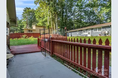 285 Cosmos Drive, Hendersonville, NC 28791 - Photo 8