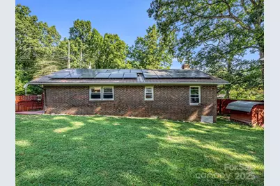 285 Cosmos Drive, Hendersonville, NC 28791 - Photo 4