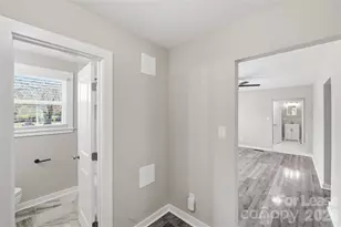 2301 Shamrock Dr, Charlotte, NC 28205 - Photo 24