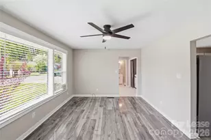 2301 Shamrock Dr, Charlotte, NC 28205 - Photo 10