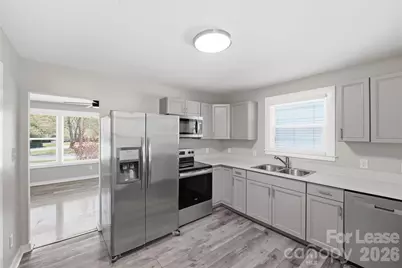 2301 Shamrock Drive, Charlotte, NC 28205 - Photo 1