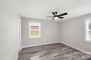 2301 Shamrock Dr, Charlotte, NC 28205 - Photo 20