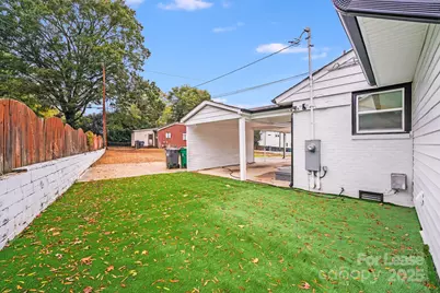 2301 Shamrock Drive, Charlotte, NC 28205 - Photo 18
