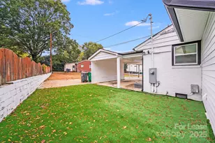 2301 Shamrock Dr, Charlotte, NC 28205 - Photo 18