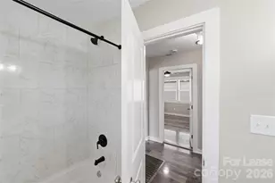 2301 Shamrock Dr, Charlotte, NC 28205 - Photo 26