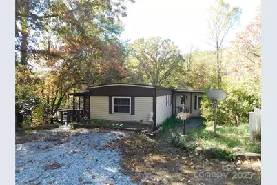 88 E Poplar Drive, Hendersonville, NC 28792 - Photo 2