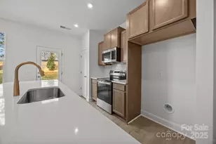 7708 Ethora Wy, Charlotte, NC 28216 - Photo 12