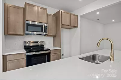 7708 Ethora Way, Charlotte, NC 28216 - Photo 10