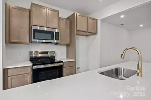 7708 Ethora Wy, Charlotte, NC 28216 - Photo 10