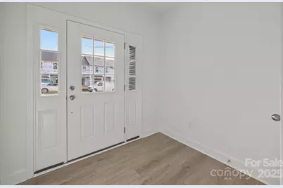 7708 Ethora Way, Charlotte, NC 28216 - Photo 6