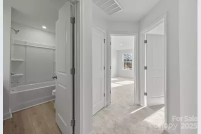 7708 Ethora Way, Charlotte, NC 28216 - Photo 18