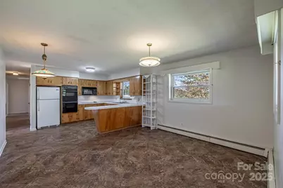 2106 Enon Road, Morganton, NC 28655 - Photo 10