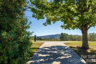 2106 Enon Rd, Morganton, NC 28655 - Photo 2