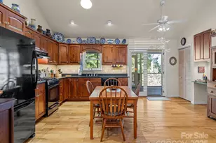 160 Caledonia Rd, Landrum, SC 29356 - Photo 10