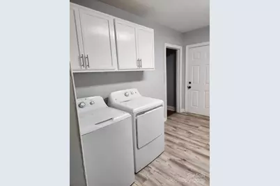 3937 Belcross Drive, Charlotte, NC 28205 - Photo 16