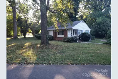 3937 Belcross Drive, Charlotte, NC 28205 - Photo 2