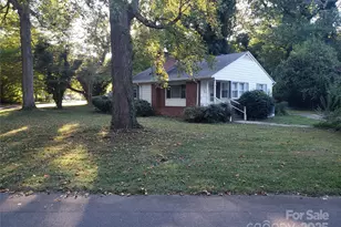 3937 Belcross Dr, Charlotte, NC 28205 - Photo 2